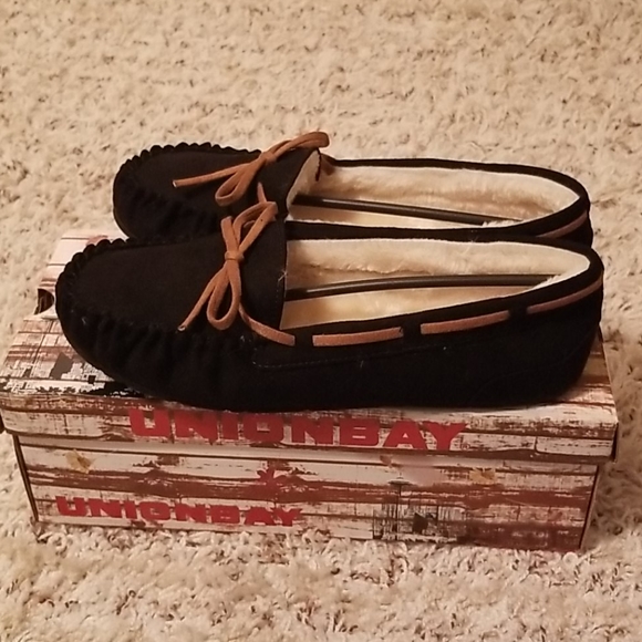 UNIONBAY Shoes - Black slippers